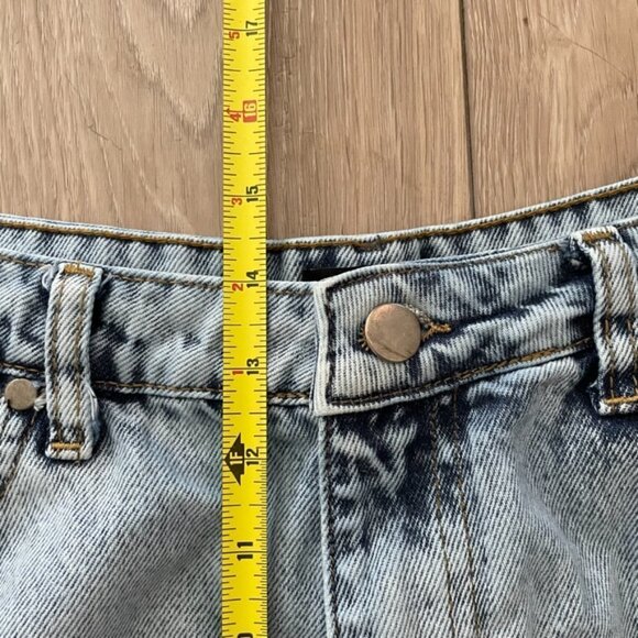 𝅺PRETTY Little Thing | High Waisted Distressed Shorts - Picture 8 of 9